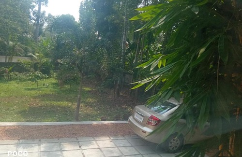 Perumbaikad Villa | Riverside Cottage