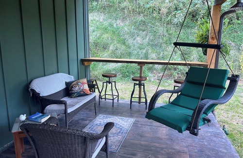 Bouvet Island Cottage | Riverside Escape: Charming 2-BR Cottage on the Watauga River in Johnson City