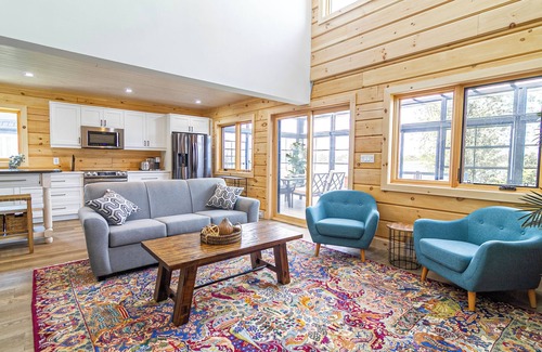 Trent Hills House | Riverside House: riverfront vacation home with private dock.