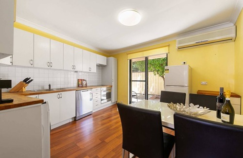 Applecross Apartment | Riverside Living*1BR Villa*Swan River*Applecross*