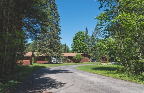 Onaway House | Riverside Memory-Maker!