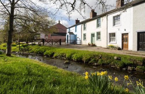 Caldbeck House | Riverside - Quaint County Cottage overlooking the Beck