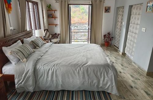 Dharamshala House | Riversong