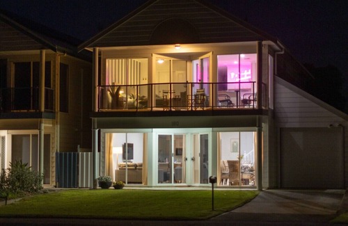 Goolwa House | RiverView - Absolute Water Frontage