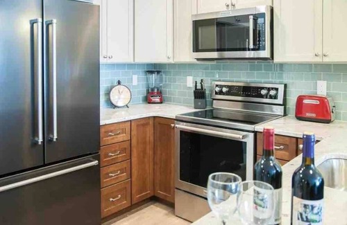 Lincoln Resort | Riverwalk at Loon 1 Bedroom, 2 Bath | Sleeps 8