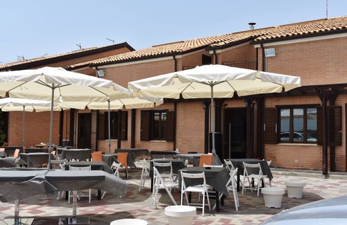 Butera Hotel | Riviera Village