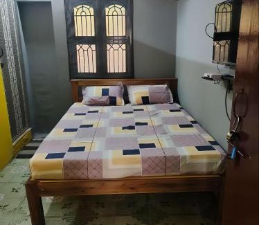 Bommayapalayam House | RK Beach Guest House