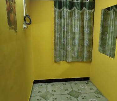 Bommayapalayam House | RK Beach Guest House