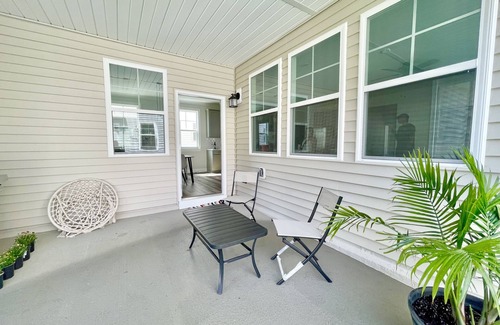 Kipling House | Rm 2: Comfy and Private Bedroom