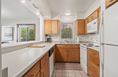 Teton Village Condo | RMR: Rendezvous A1 Condo in Teton Village