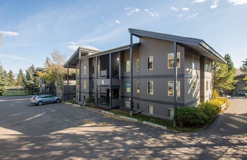 Teton Village Condo | RMR: Rendezvous A1 Condo in Teton Village