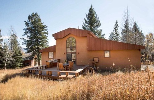 Teton Village House | RMR: Ringer House in Teton Village