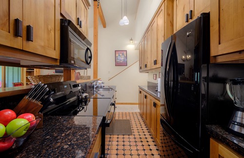 Moose Wilson Road Condo | RMR: Strawberry 3922 Condo in The Aspens/Wilson,WY