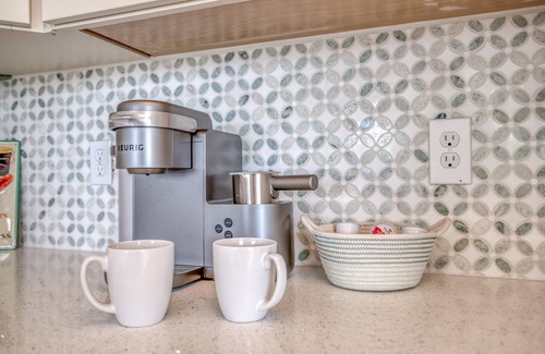 Roads End House | Roads End Single-Level with Two King Bedrooms is Updated for Ease and Comfort!
