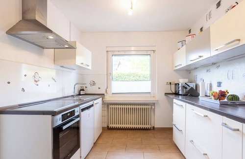Tossens House | Robbenglück Tossens - family-friendly & pet-friendly, with garden