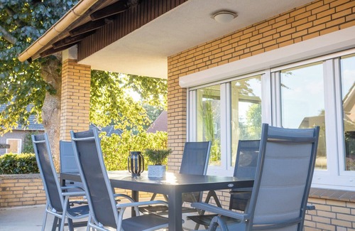 Tossens House | Robbenglück Tossens - family-friendly & pet-friendly, with garden