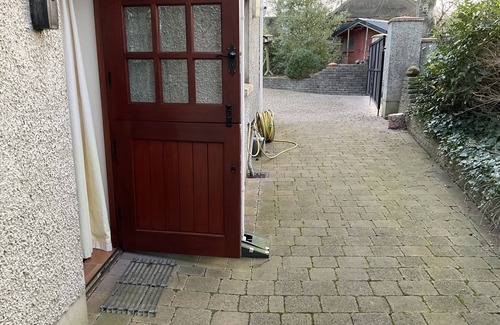 Clady Cottage | ROBIN COTTAGE IN THE HEART OF COUNTY ANTRIM .