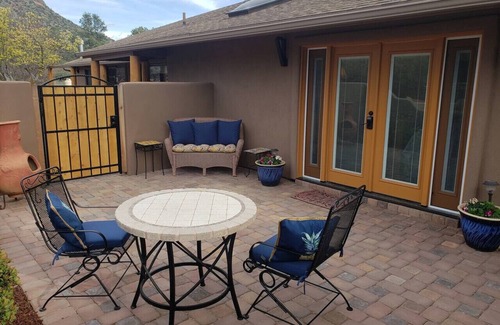 Oak Creek House | Robin's Red Rock Getaway Suite A