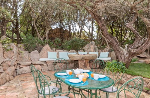 Capriccioli House | Roccia di Volpe by Interhome