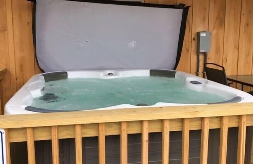 Weedville House | Rock Hill Cabins - Bear Den