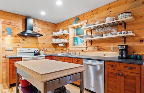Rangeley Plantation House | Rock Hopper on Mooselookmeguntic Lake with beach, pet friendly!
