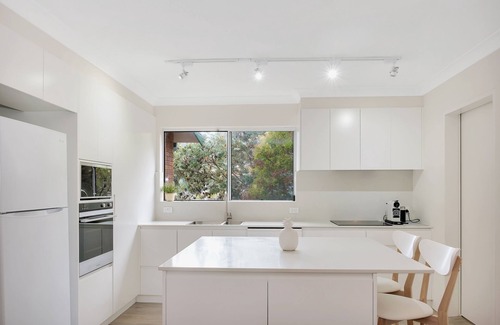 Avoca Beach Apartment | Rock Pool Retreat
