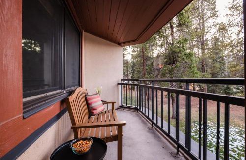 Peak 9 House | Rocker by AvantStay Gorgeous Ski-In Ski-Out Cabin in Heart of Breck