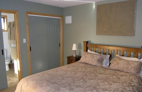 Albert Town Cottage | Rockview Cottage Wanaka