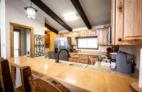Ruidoso Condo | Rocky Top - Condo in Midtown Ruidoso
