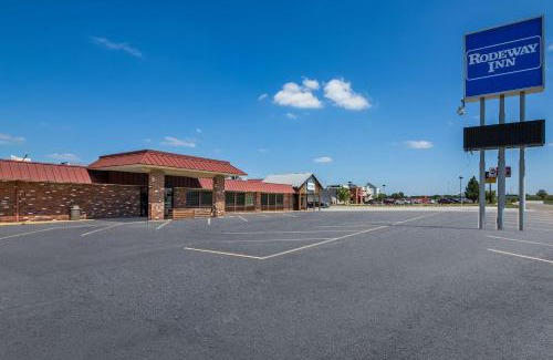McPherson Hotel | Rodeway Inn McPherson East