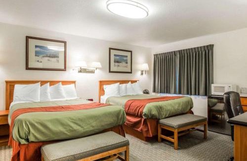 Newport Hotel | Rodeway Inn Newport