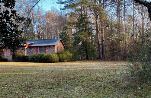 Ralph House | Roll Tide Ranch on 5 Tranquil Acres of Country Living Near Tuscaloosa Town!