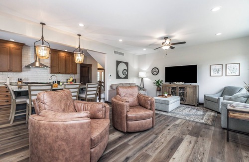 Galena House | Rolling Green on Genessee Trail