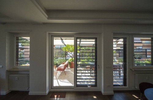 Zona LIII Tomba di Nerone Apartment | Roman Terrace & Soul in Peaceful Area