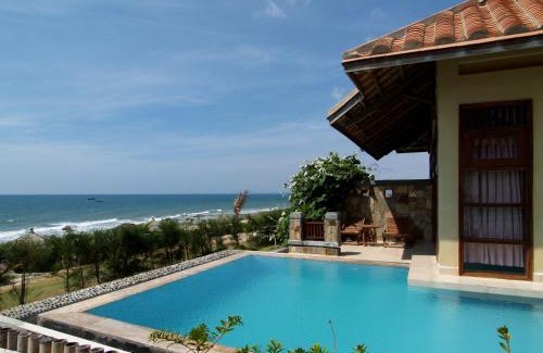 Phu Hai Beach Resort | Romana Resort & Spa