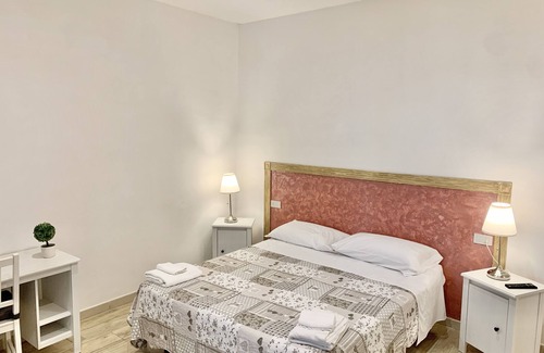 Municipio 2 Bed & Breakfast | Romano Lounge b&b Modern studio apartment with Restaurant