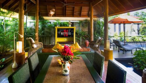Hua Thanon Villa | Romantic 1 Bed Villa with Pool - 150 mtrs to beach
