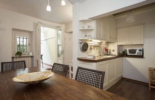Santa Croce Apartment | Romantic apartment close to Palazzo Vecchio