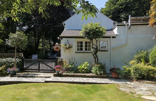 Perranporth Cottage | Romantic Cottage, Perranporth, Sleeps 2, Dog friendly, Walking distance to Beach