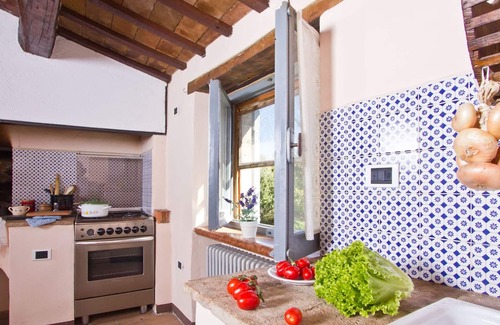 Acqualagna House | Romantic Countryside Getaway