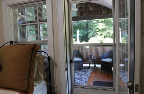 Asheville House | Romantic Escape-Private with Hot tub & Fireplace and Fenced Yard. Sleeps 2