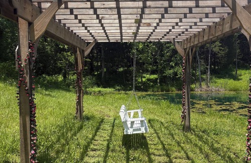 Lebanon House | Romantic Farm with Beautiful Views Close to Nashville in Lebanon Tennessee