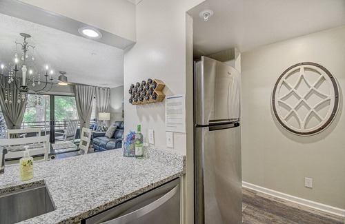 Myrtle Beach Condo | Romantic Getaway with WIFI, 2 fireplaces, 3 minute walk to beach!