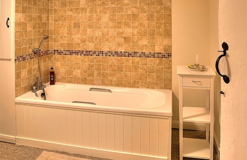 Willersey Cottage | Romantic Holidays For Two In 17th Century Cotswold Cottage