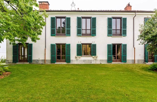 Mondovi Villa | Romantic Italian Villa in the Langhe w/swimming pool