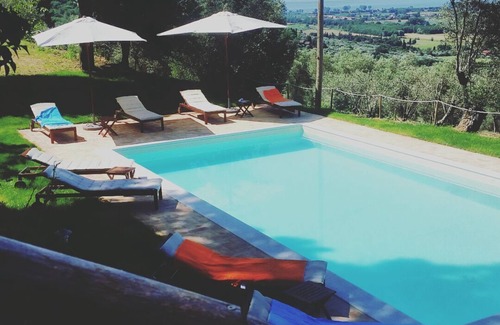 Tuoro sul Trasimeno House | Romantic lake view, spacious cottage (sleeps 2-4) Tuscany/Umbria