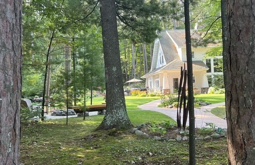 Tomahawk Apartment | Romantic Northwoods Private Lakeside Suite On Deer Lake in Northern Wisconsin