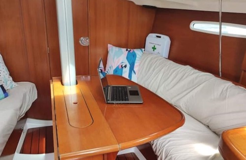 Belem Boat Rental | Romantic Sailboat in Belém