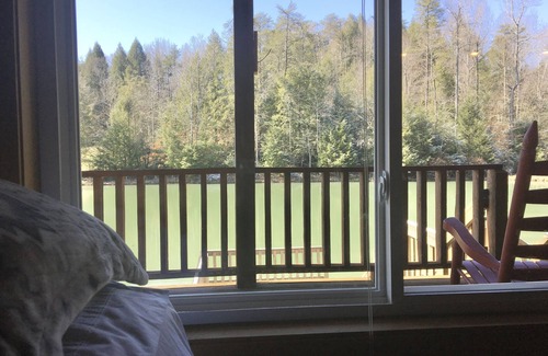 Muddy Pond Cabin | Romantic Secluded Cabin For Two