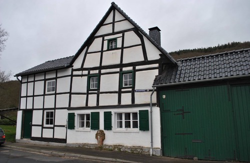 Gemund Apartment | Romantic separate flat in timbered house National Park
